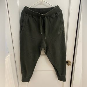 Men’s Medium Nike Dark Green Jogger Sweatpants